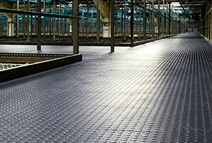Piso emborrachado resistente para áreas de circulação Piso emborrachado resistente para áreas de circulação